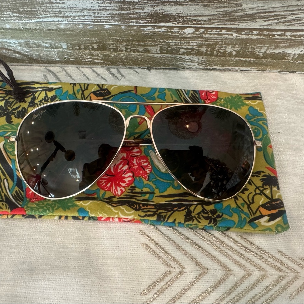 Maui Jim Aviator Sunglasses with Floral Case